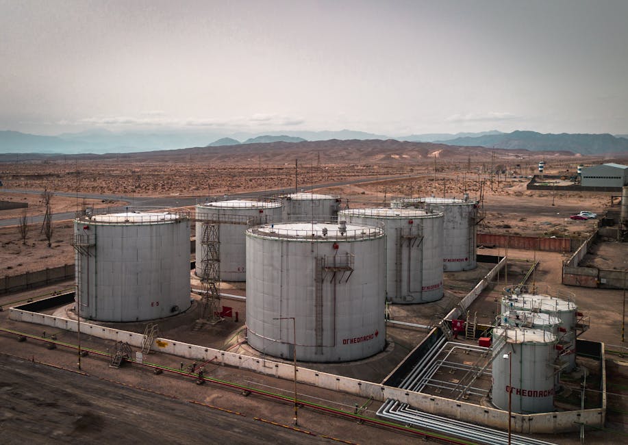 The World's First Offshore Oil Platform Grew Into A Fully Functioning City