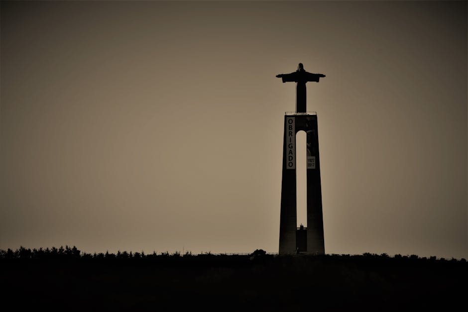 Christ The Redeemer Statue Is One Of The New Seven Wonders Of The World
